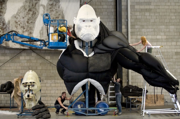 Photo Flash: KING KONG on Stage Image