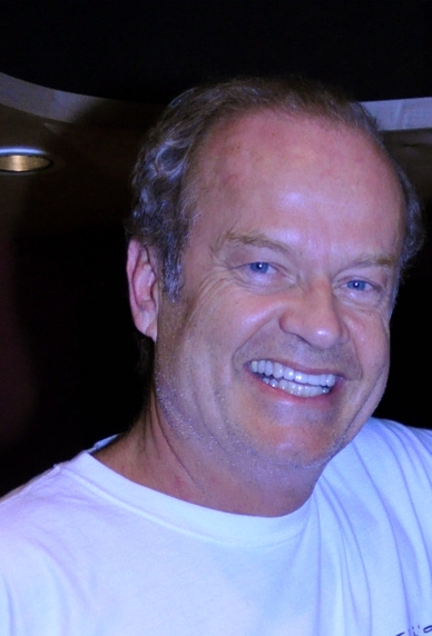 Photo Coverage: Kelsey Grammer Records for  'Carols For A Cure' Image