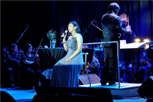 Photo Coverage:  Joanna Ampil Manila Concert, 9/18 