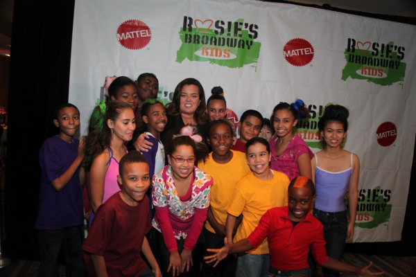 Rosie O'Donnell and The Broadway Kids Photo