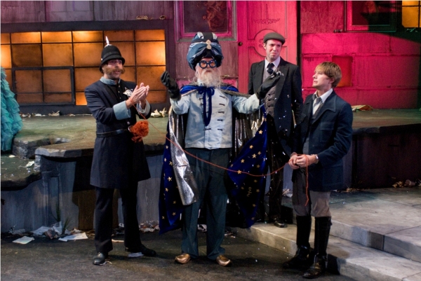 Photo Flash: COMEDY OF ERRORS at  Court Theatre 