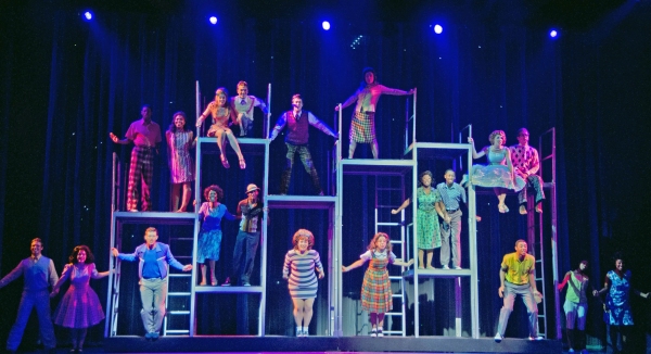 Photo Flash: HAIRSPRAY at Paper Mill Playhouse Image