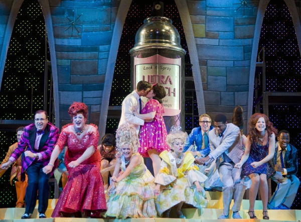 Photo Flash: HAIRSPRAY at Paper Mill Playhouse Image