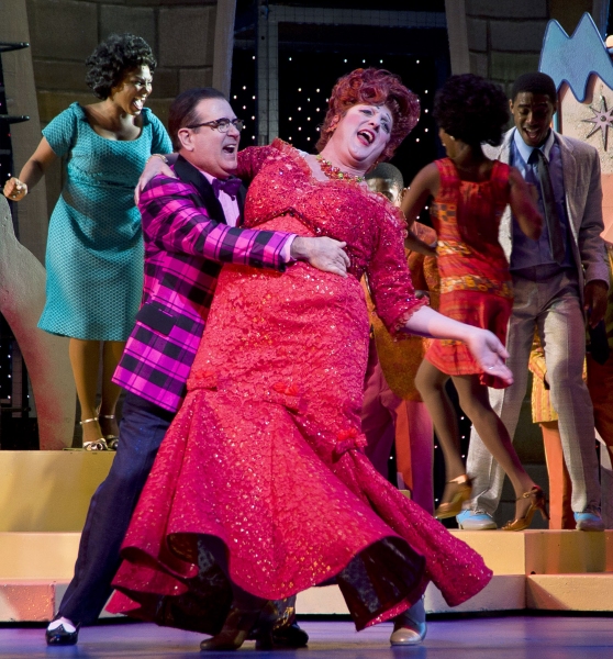 Photo Flash: HAIRSPRAY at Paper Mill Playhouse Image