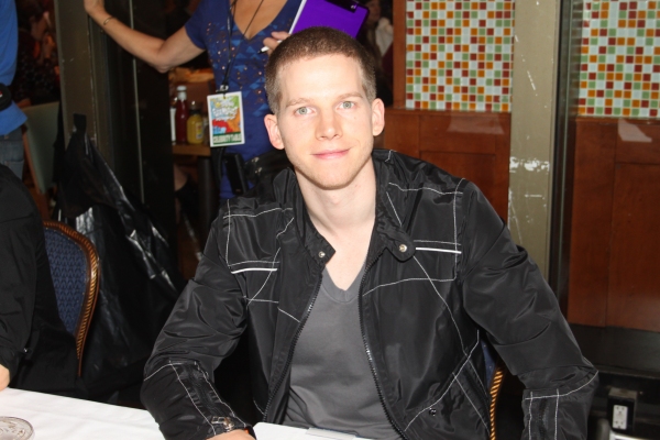 Photo Coverage: 2010 BC/EFA Flea Market - Celebrity Tables! Image