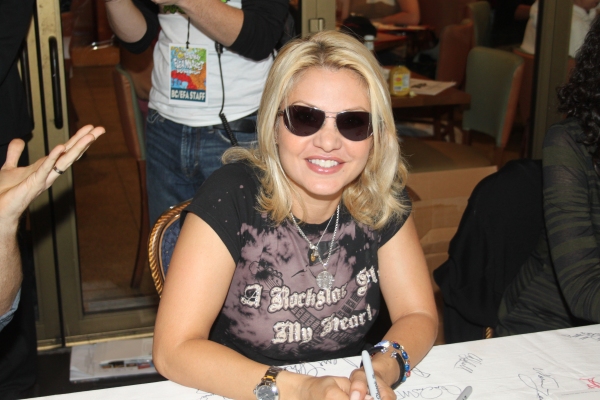 Photo Coverage: 2010 BC/EFA Flea Market - Celebrity Tables! Image