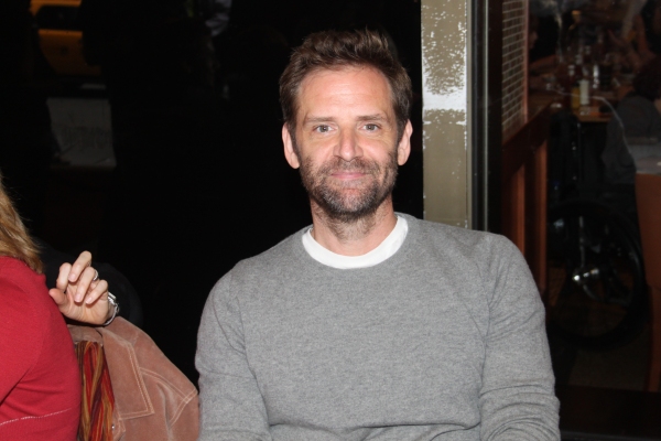 Photo Coverage: 2010 BC/EFA Flea Market - Celebrity Tables! Image