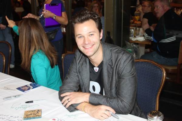 Photo Coverage: 2010 BC/EFA Flea Market - Celebrity Tables! Image