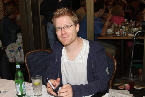 Photo Coverage: 2010 BC/EFA Flea Market - Celebrity Tables! Image