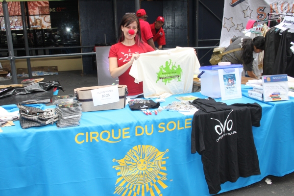 Photo Coverage: 2010 BC/EFA Flea Market! Image