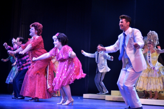 Photo Coverage: Sieber Opens in HAIRSPRAY at Paper Mill! Image