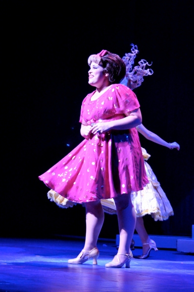 Photo Coverage: Sieber Opens in HAIRSPRAY at Paper Mill! Image