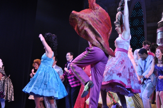 Photo Coverage: Sieber Opens in HAIRSPRAY at Paper Mill! Image