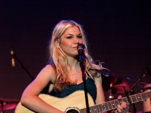 Photo Coverage: Sykes, Espinosa, Hilty & More at LA AIDS Walk Image