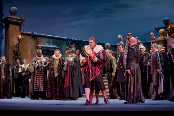 Photo Flash: RIGOLETTO Opens at the Met Image