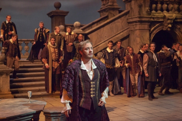 Photo Flash: RIGOLETTO Opens at the Met Image