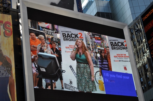 Photo Flash: Back2Broadway Hosts Karaoke in Times Square 