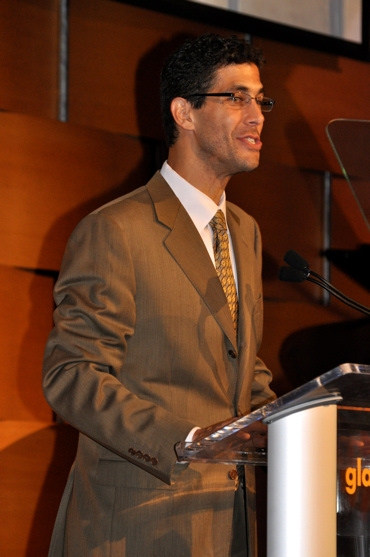Photo Coverage: Batt and More at the 2010 GLAAD Media Awards Image