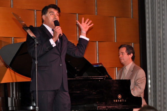 Photo Coverage: Batt and More at the 2010 GLAAD Media Awards Image
