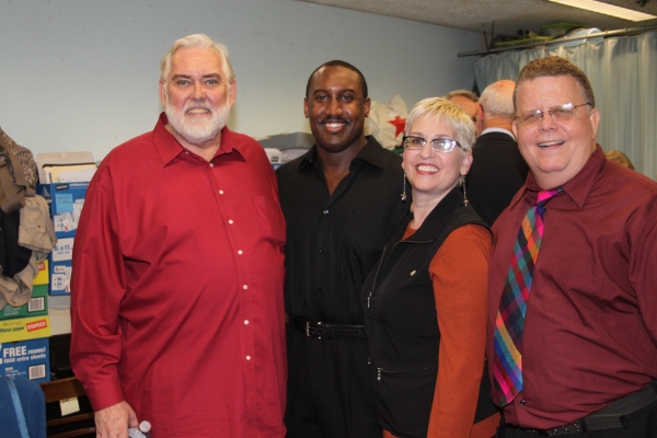 Photo Coverage: The Roar of the Greasepaint – The Smell of the Crowd Image