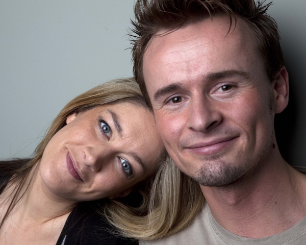 Photo Flash: Jon Lee and Julie Atherton Set for TOMORROW MORNING Image