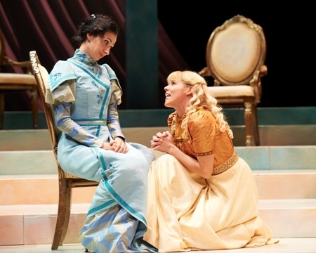 Photo Flash: IDEAL HUSBAND Plays the Great Lakes Theater Festival Image