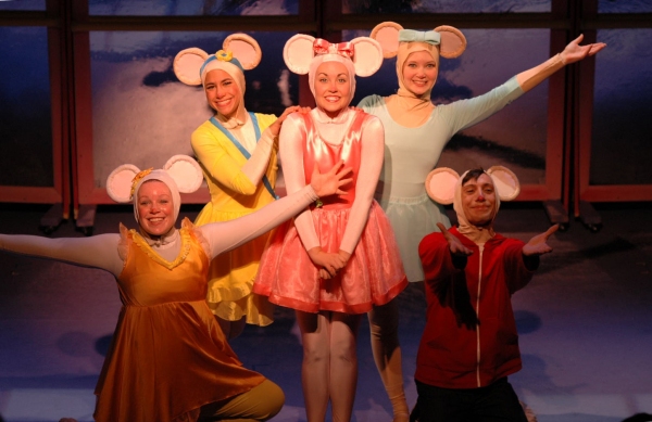 Photo Flash: ANGELINA BALLERINA at Vital Theatre Image