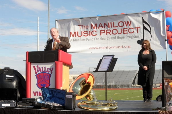 Photo Flash: Manilow Music Project Donates Instruments In Vegas 