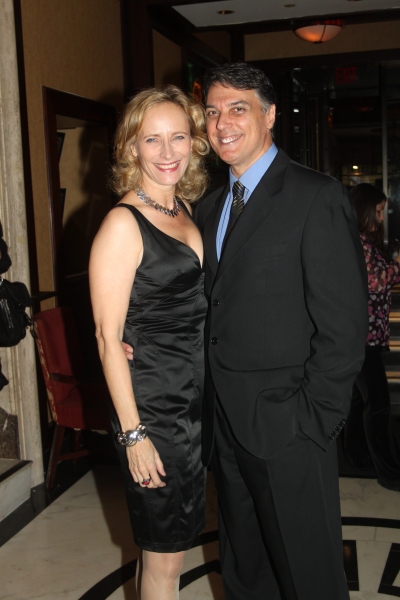 Photo Flash: Cuccioli Makes Feinstein's Debut Image
