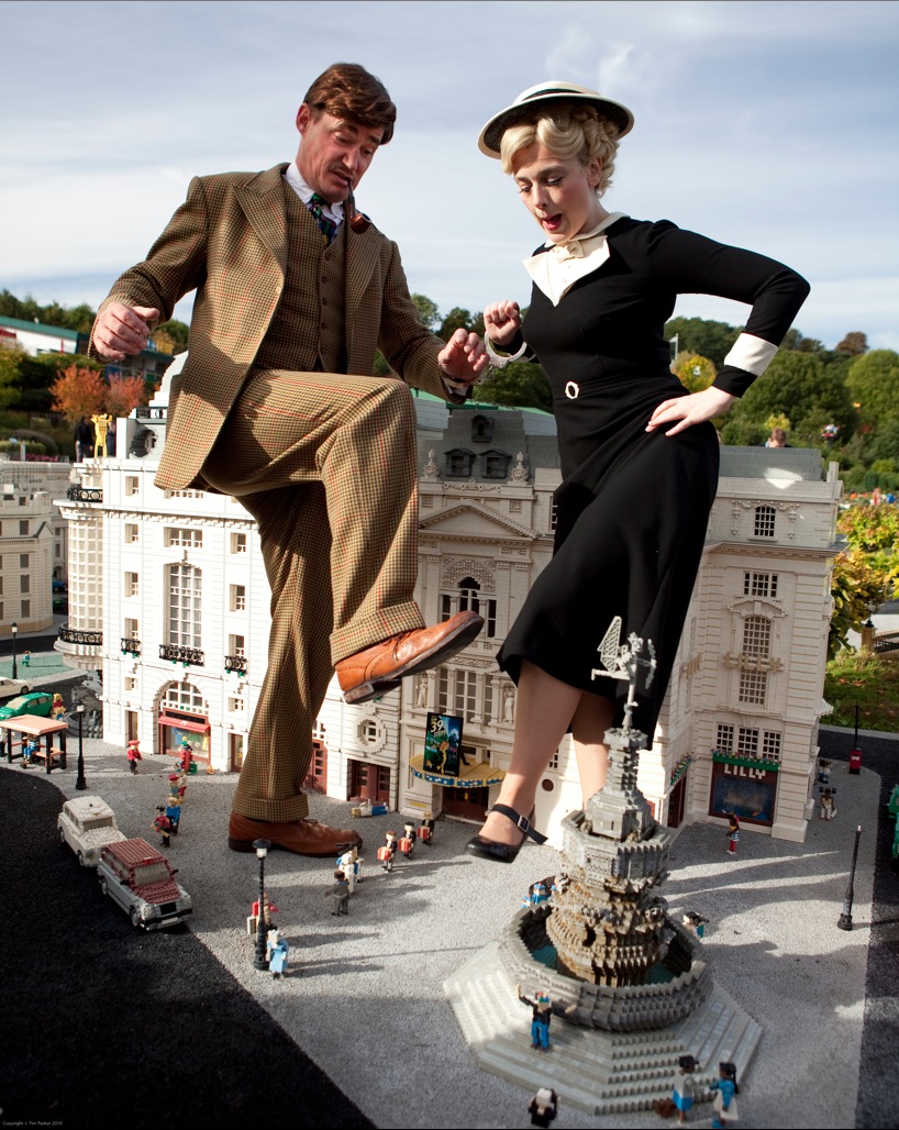 Photo Flash: The Cast Of THE 39 STEPS Take On Legoland Image