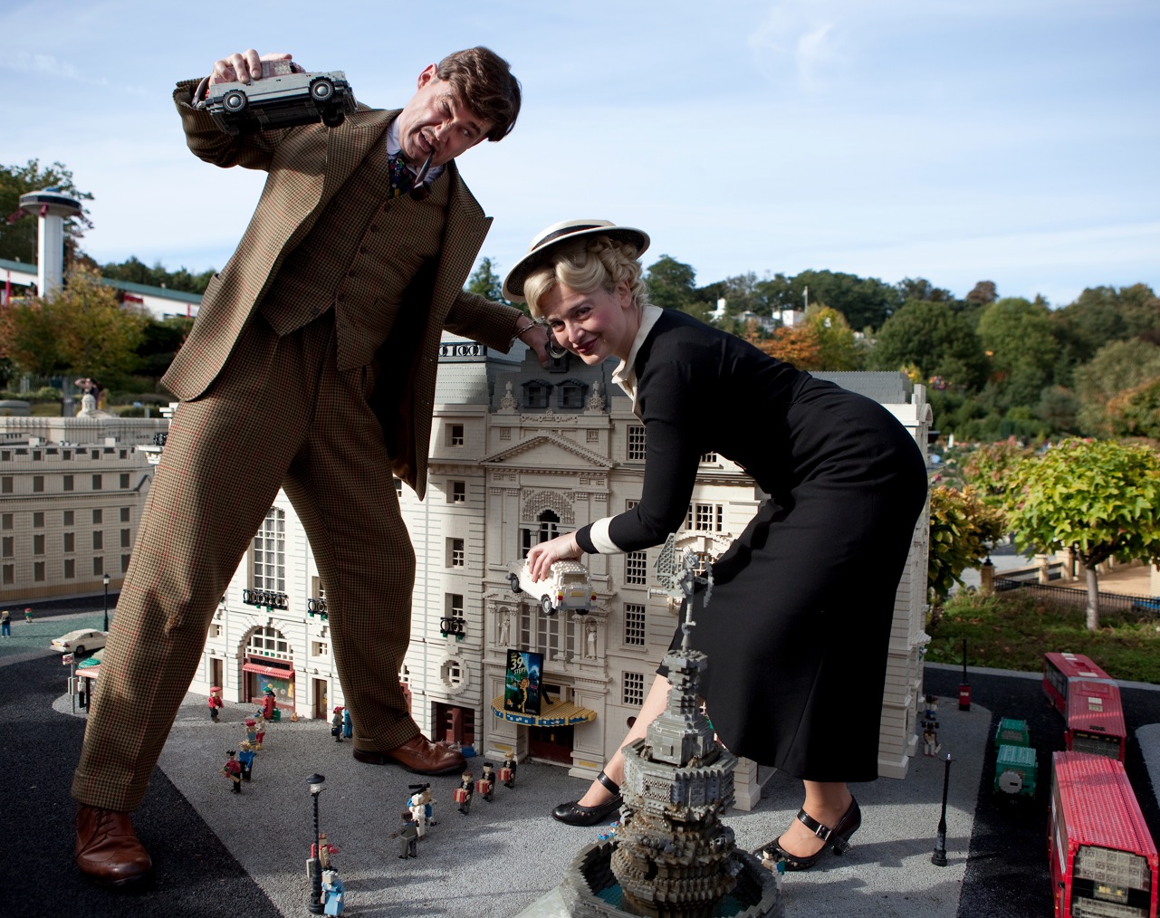 Photo Flash: The Cast Of THE 39 STEPS Take On Legoland Image