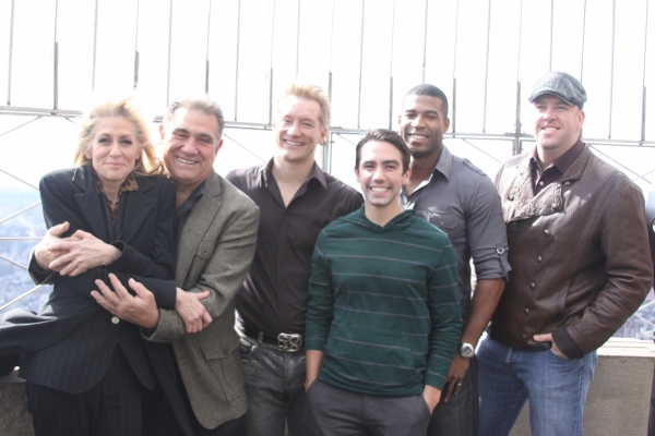 Photo Coverage: LOMBARDI Visits the Empire State Building Image