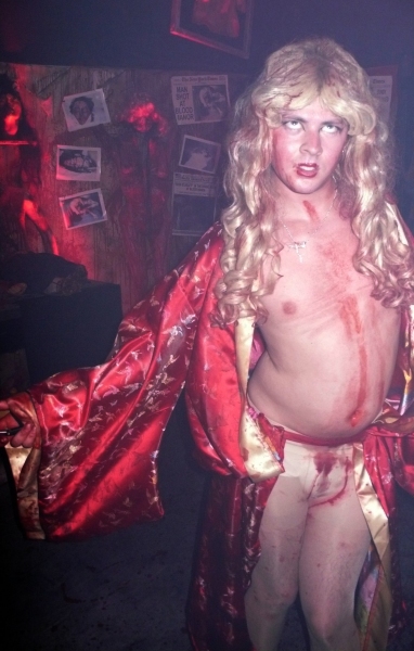 Photo Coverage: Halloween Preview: BLOOD MANOR Image