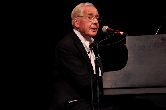 Photo Coverage: World Renowned Tenor Anthony Kearns Wexford Benefit Concert Wilton, CT 