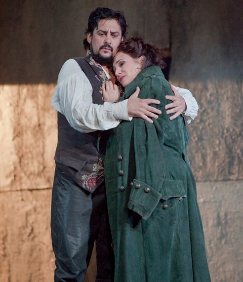 Photo Flash: IL TROVATORE Opens at Metropolitan Opera Image