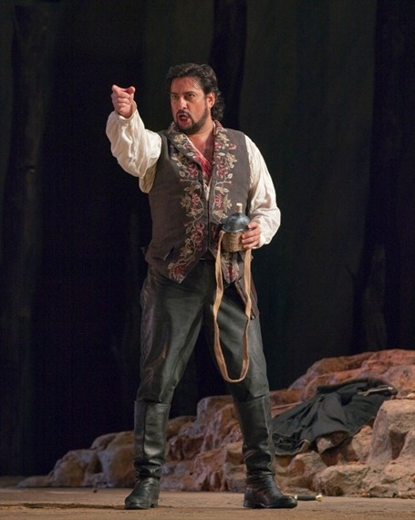 Photo Flash: IL TROVATORE Opens at Metropolitan Opera Image