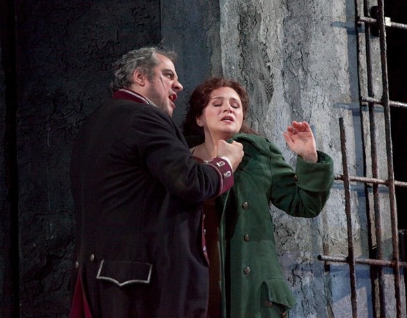 Photo Flash: IL TROVATORE Opens at Metropolitan Opera Image