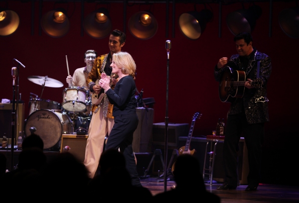 Photo Coverage: Lesley Gore Joins MDQ Onstage! Image