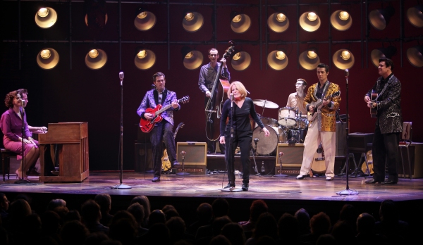Photo Coverage: Lesley Gore Joins MDQ Onstage! Image