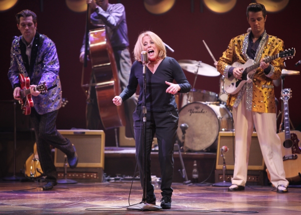 Photo Coverage: Lesley Gore Joins MDQ Onstage! Image