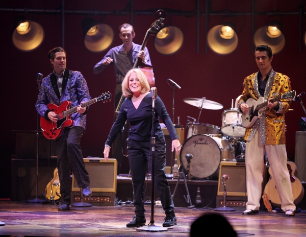 Photo Coverage: Lesley Gore Joins MDQ Onstage! Image
