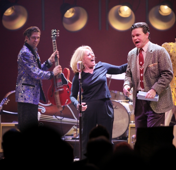 Photo Coverage: Lesley Gore Joins MDQ Onstage! Image