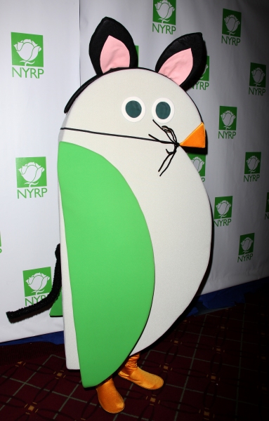 Photo Coverage: 15th Annual Hulaween Benefit Gala Image