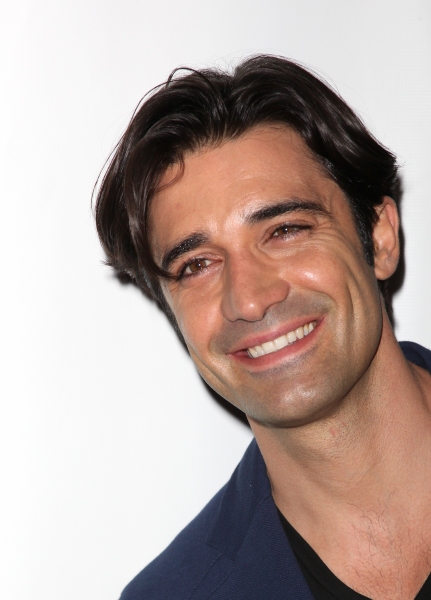 Photo Coverage: 15th Annual Hulaween Benefit Gala Image