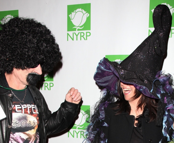 Photo Coverage: 15th Annual Hulaween Benefit Gala Image