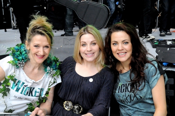Photo Coverage: WICKED Day 2010 - Live From London! Image