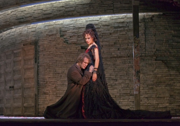 Photo Flash: CARMEN Opens at the Met Image