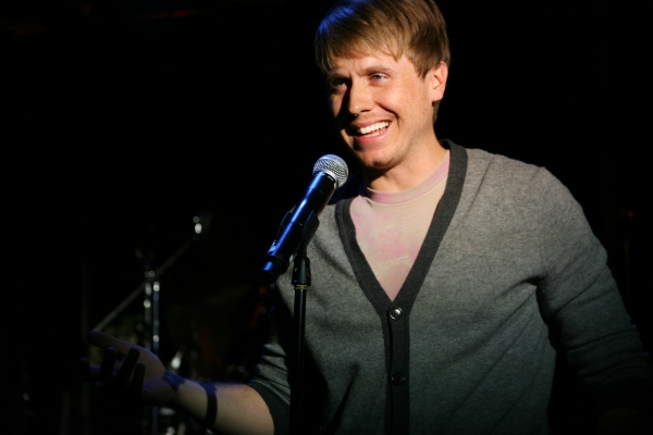 Photo Flash: HOT MESS MANHATTAN Plays Midtown Theatre Image