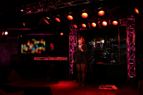 Photo Flash: HOT MESS MANHATTAN Plays Midtown Theatre Image