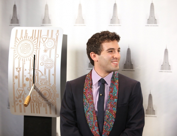 Photo Coverage: JERSEY BOYS Lighting Ceremony at the Empire State Building Image